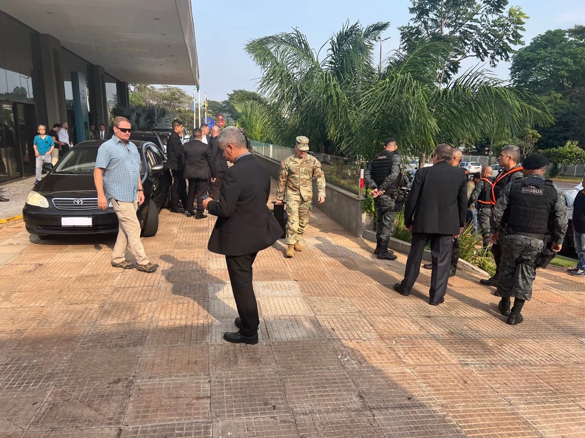 International executive protection motorcade detail