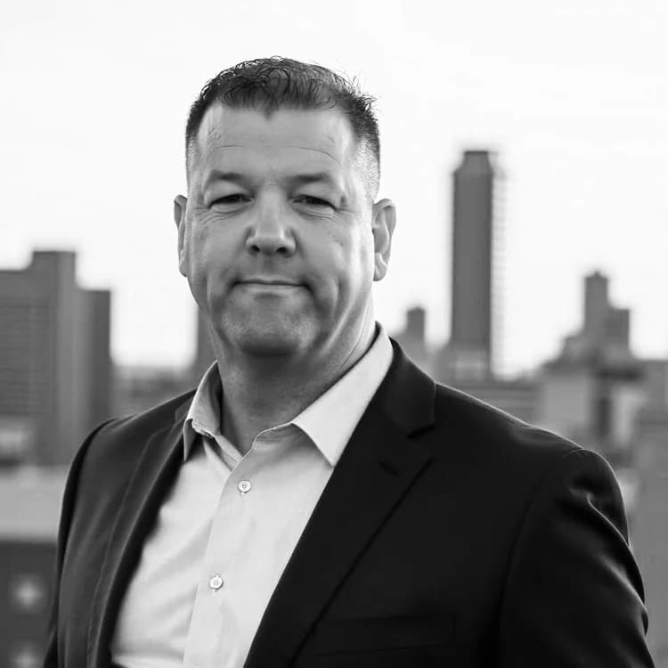 our-team-elite-executive-protection-professionals-roman-sanford